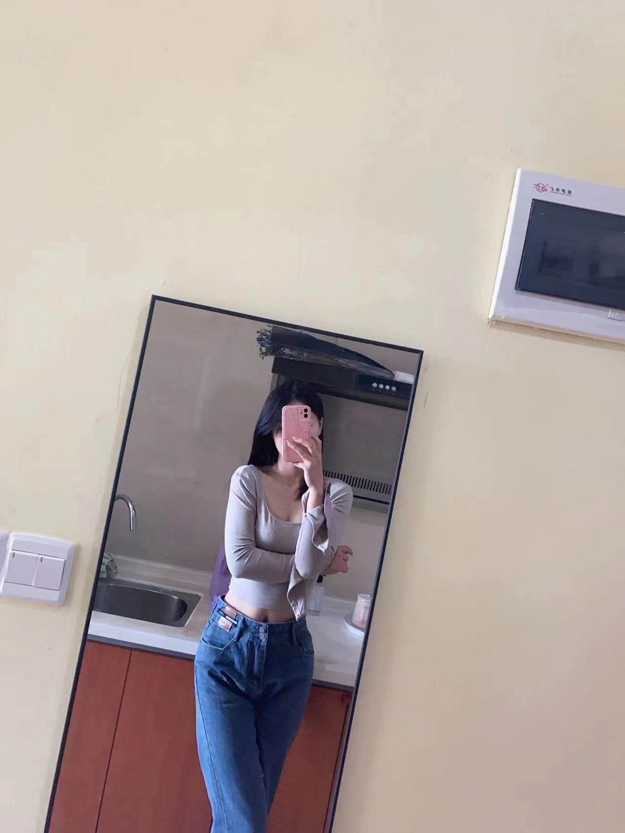 性感妖娆的漂亮小妹