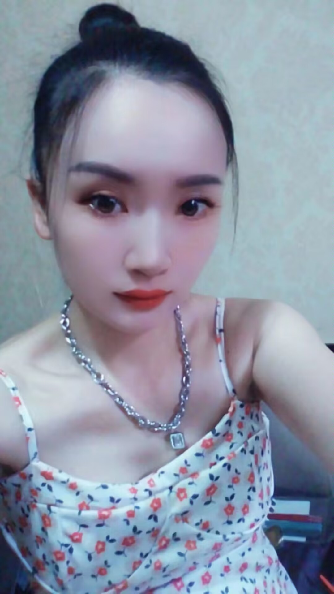 六合龙湖附近小妹