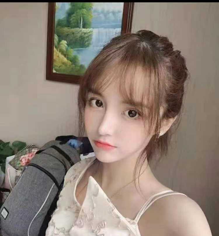 技术很棒  抱着她的头满射而出