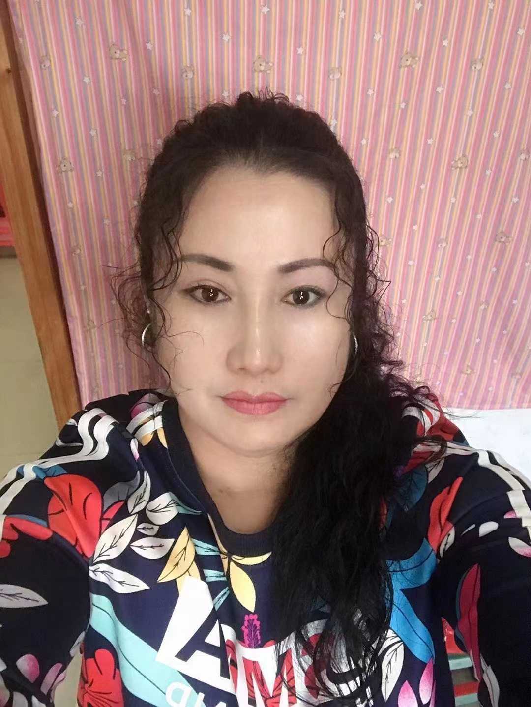 丰满大胸熟女一枚