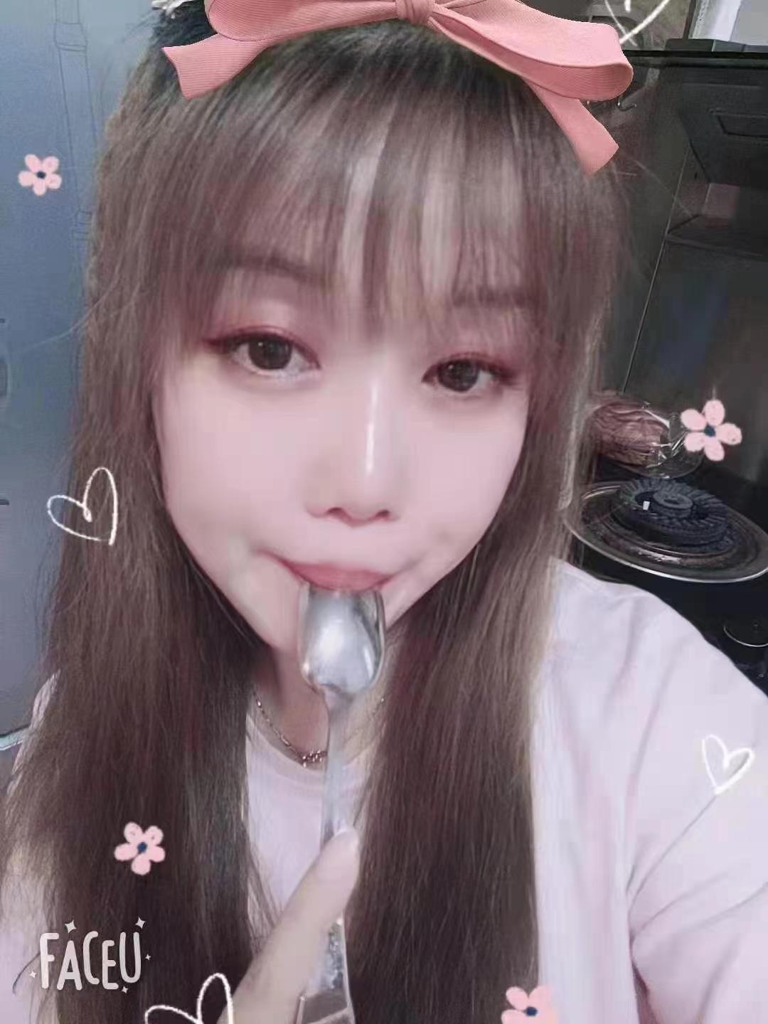 叫声有感觉，紧抱着快速抽插