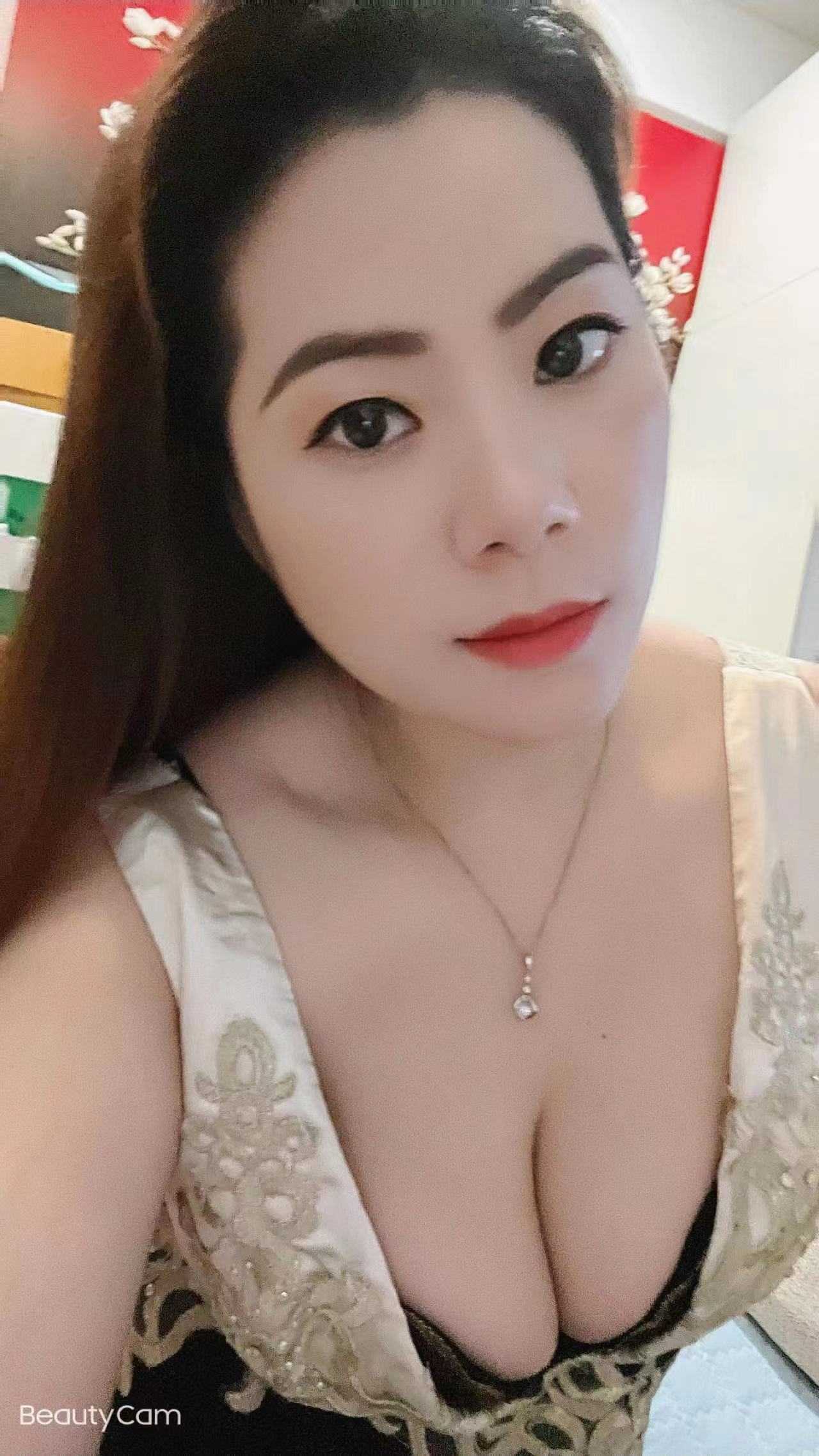 丰满妖娆大妹子