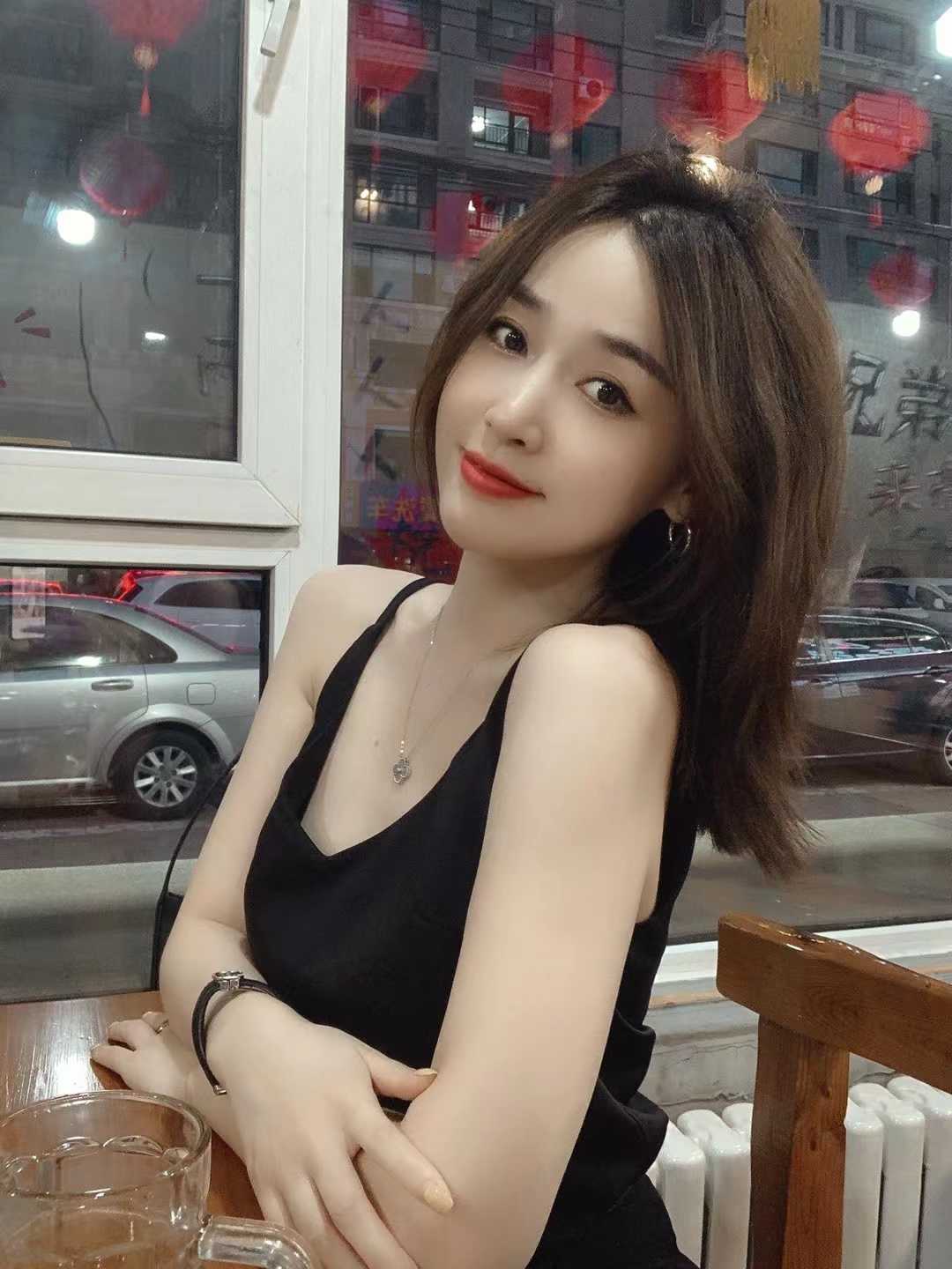 紧致水多，后入特别爽