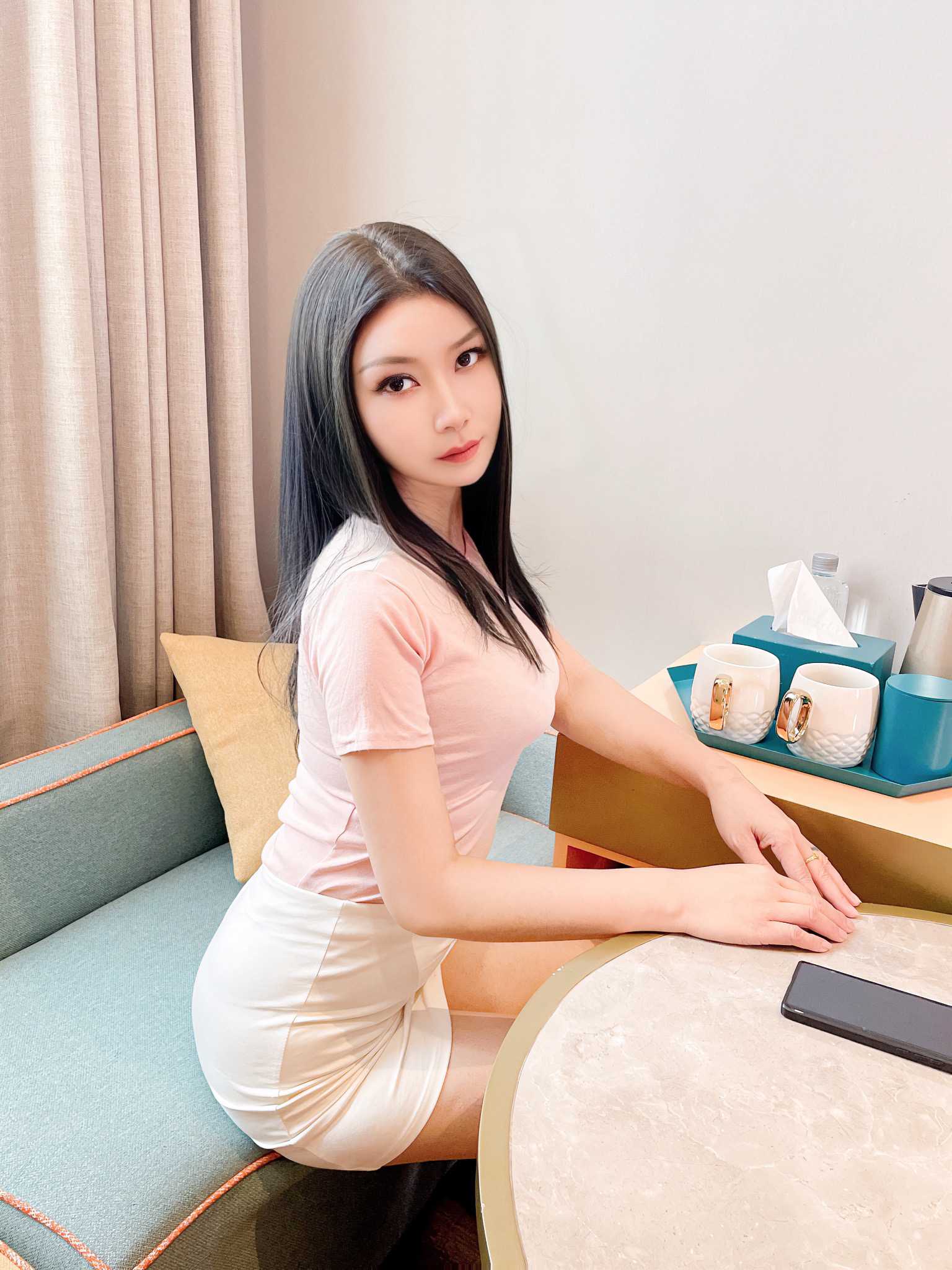 杭州刚到小姐姐