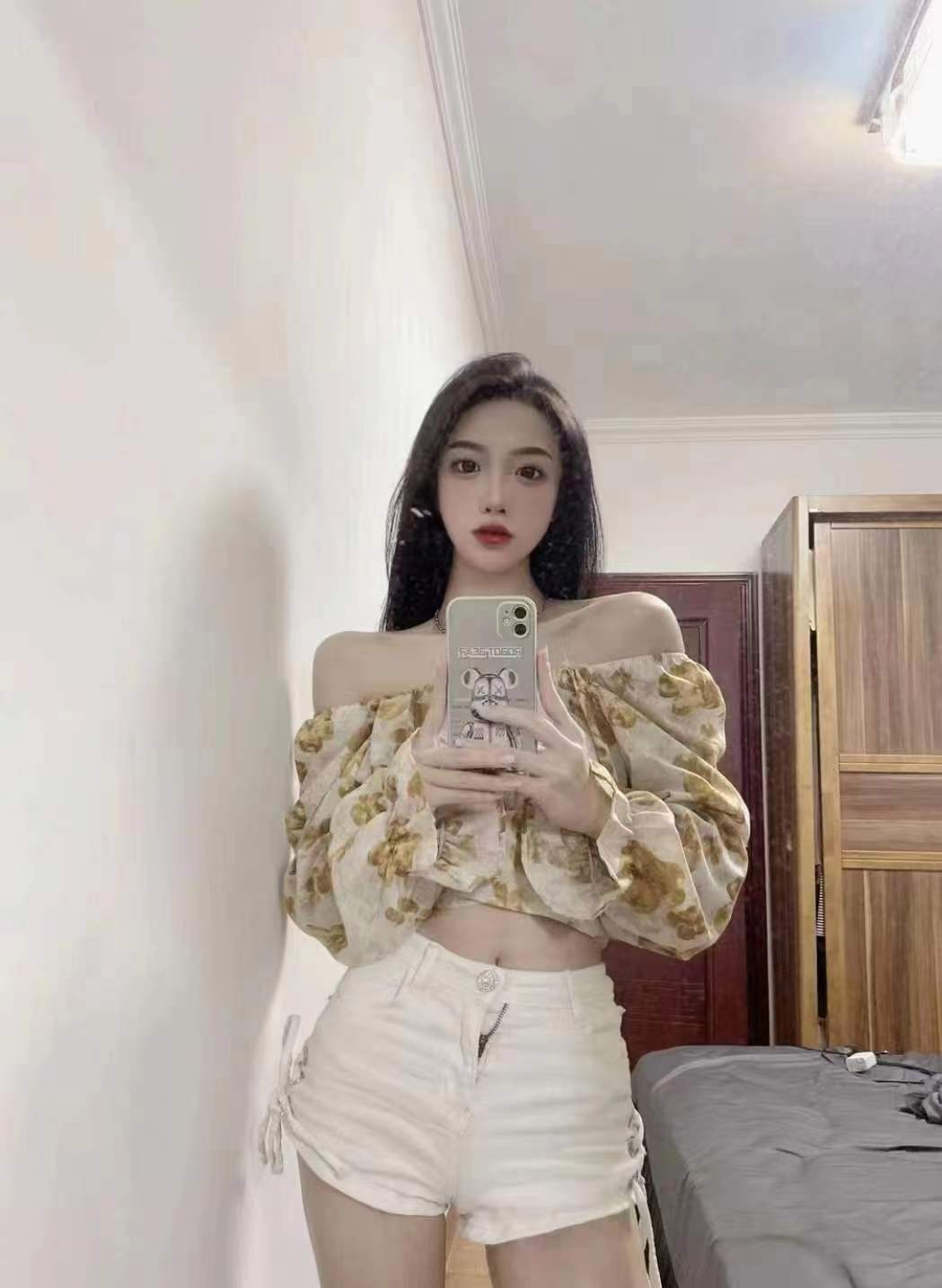 特别性感，有颜有身材