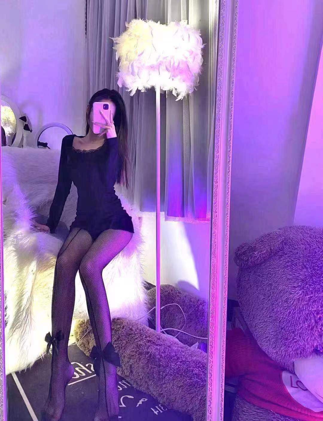 特别性感，有颜有身材