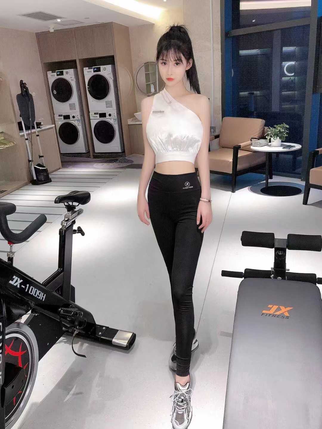 健身美女，实战超爽