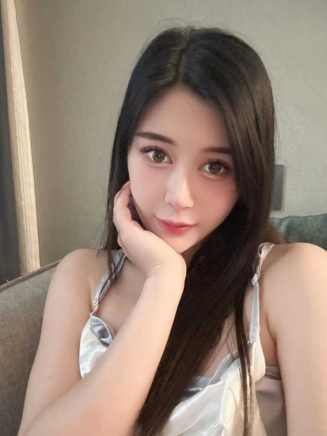 身材颜值都很不错的小姐姐