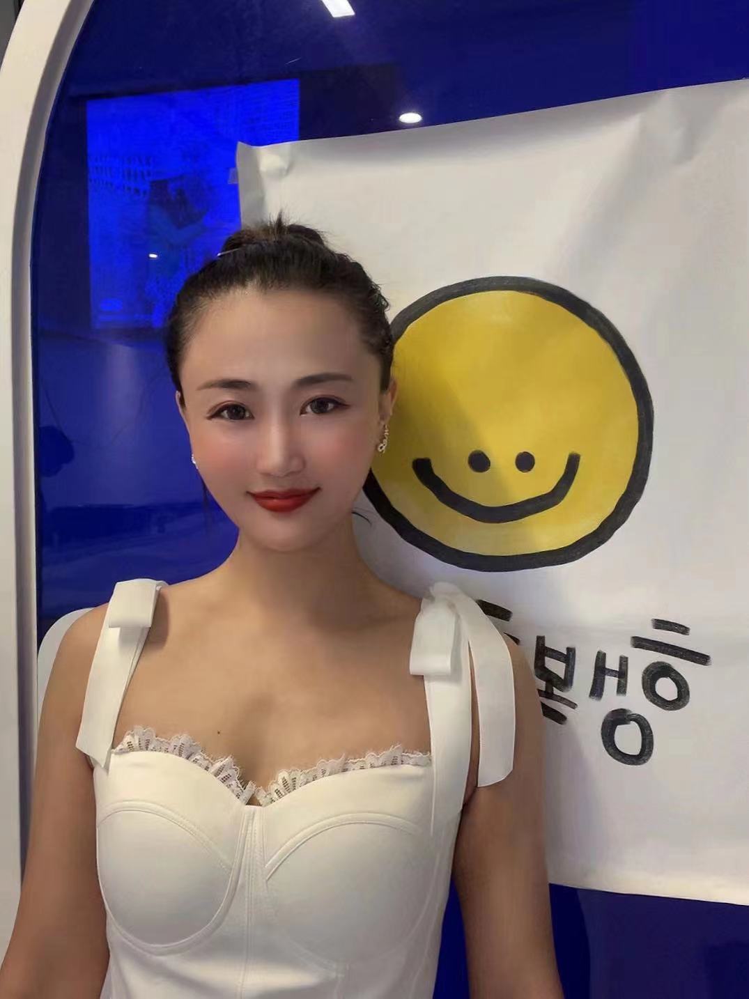 迷人的妖精，特别也温柔