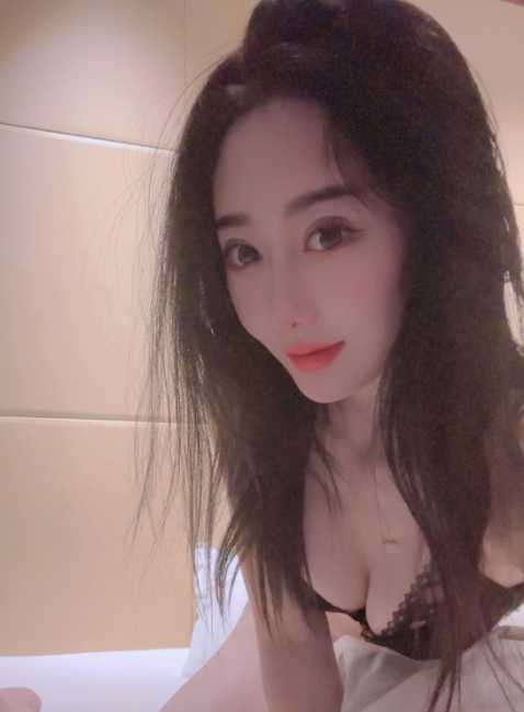 东丽挺紧水多的妹子