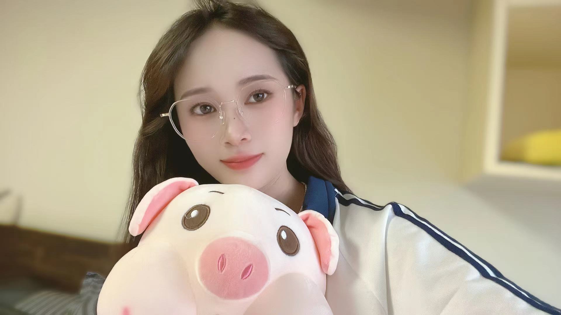 腰细屁股翘，天生的炮架子