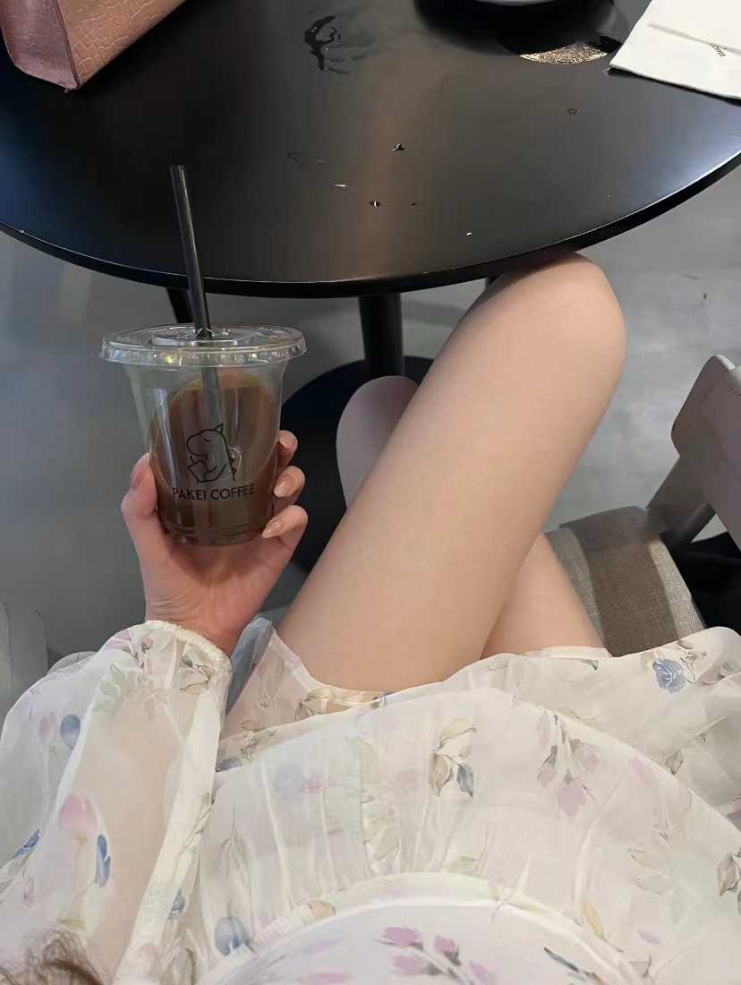 腿控的兄弟看过来，可以把玩