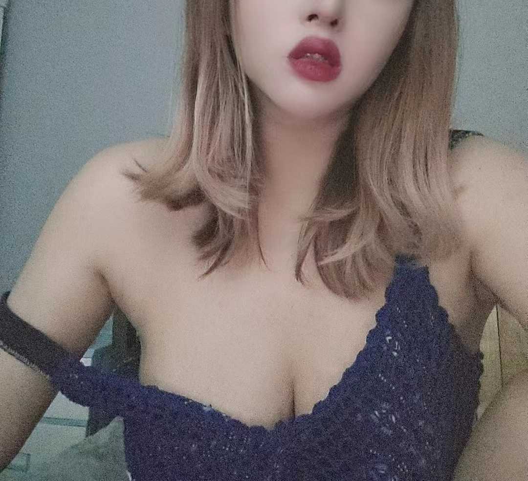 kh一流，烈焰红唇，也会夹