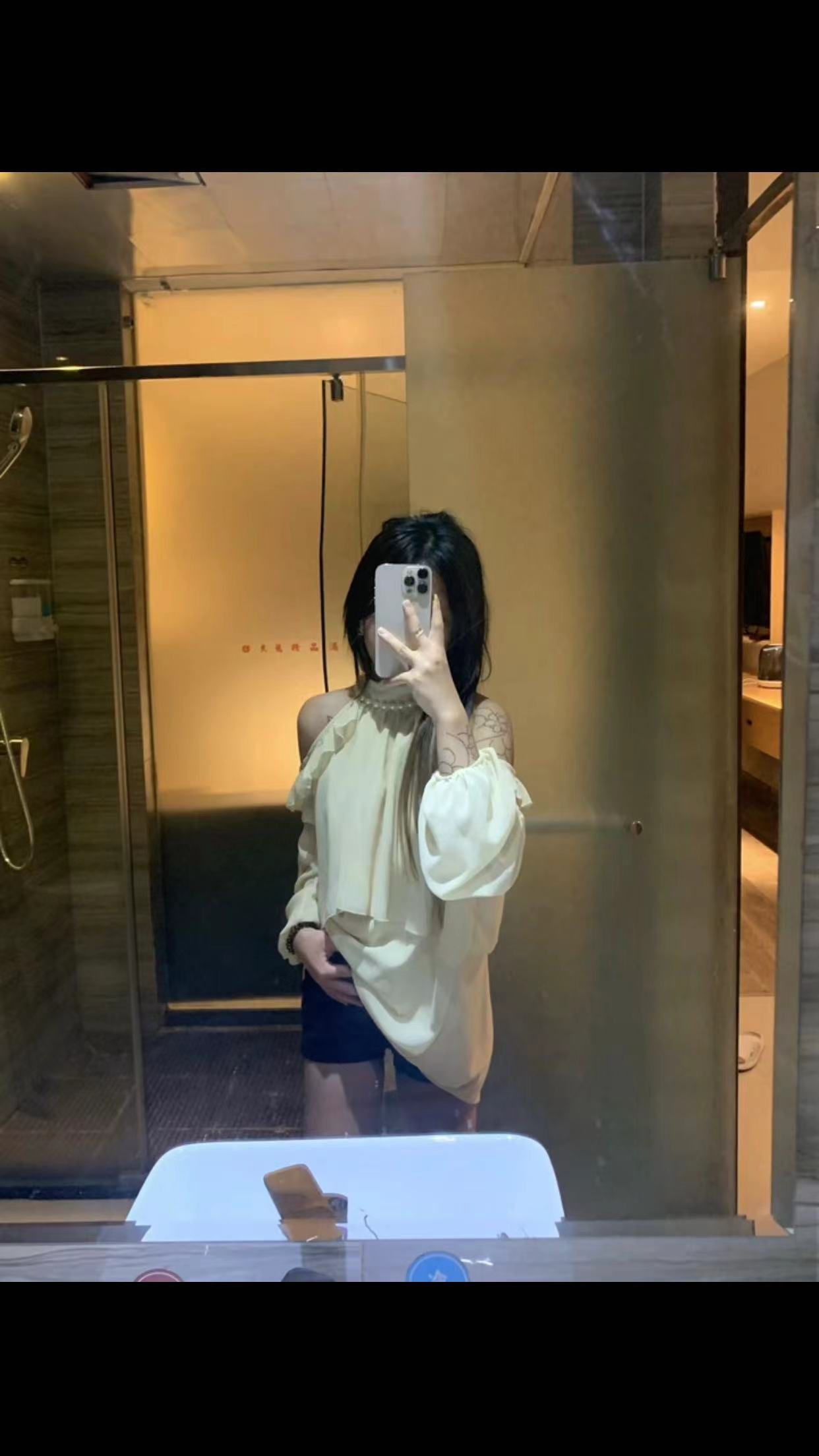 自带工作室，服务一流，身材诱人