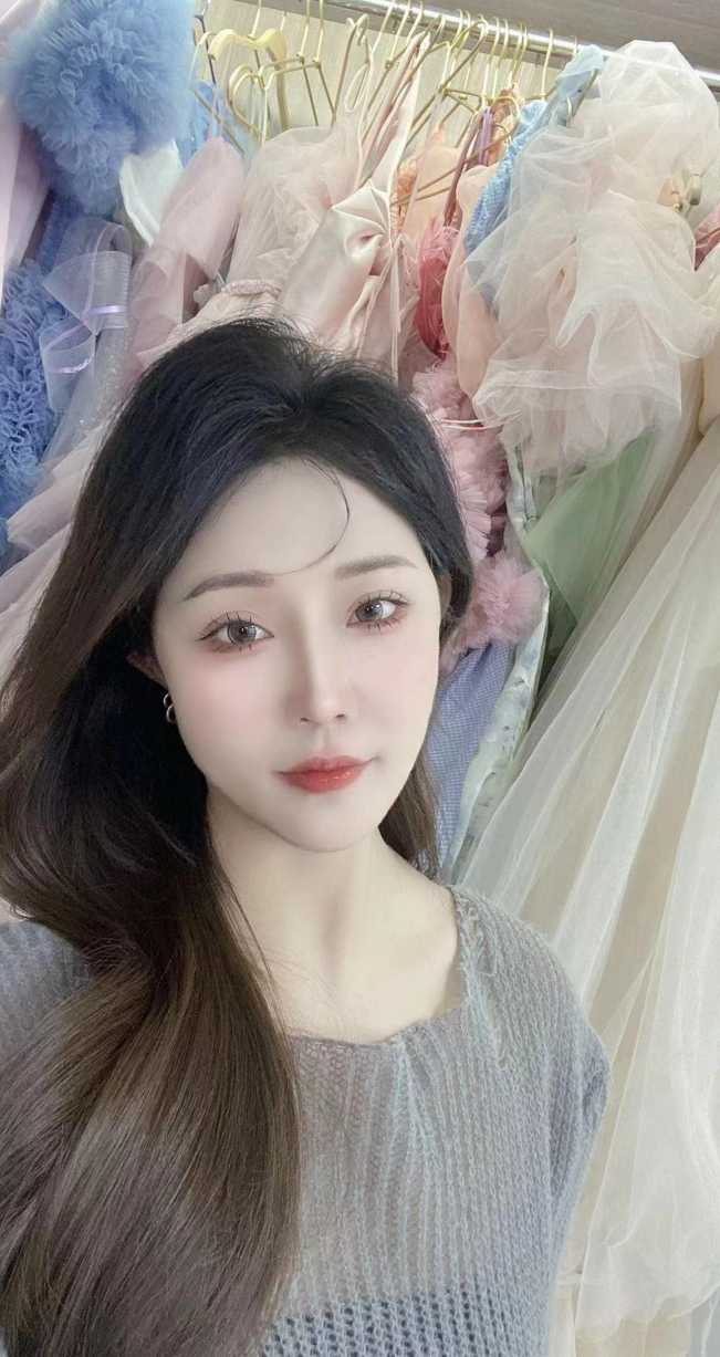 健身很有女神范的小姐姐