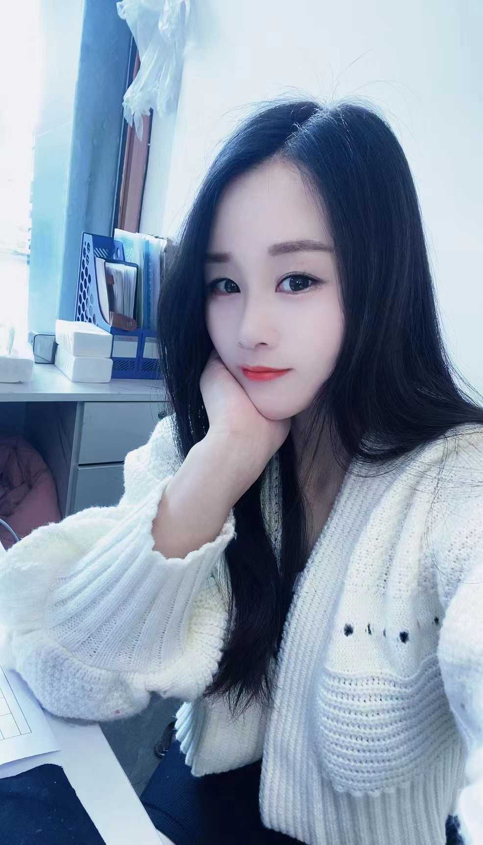 身材超级棒的小姐姐