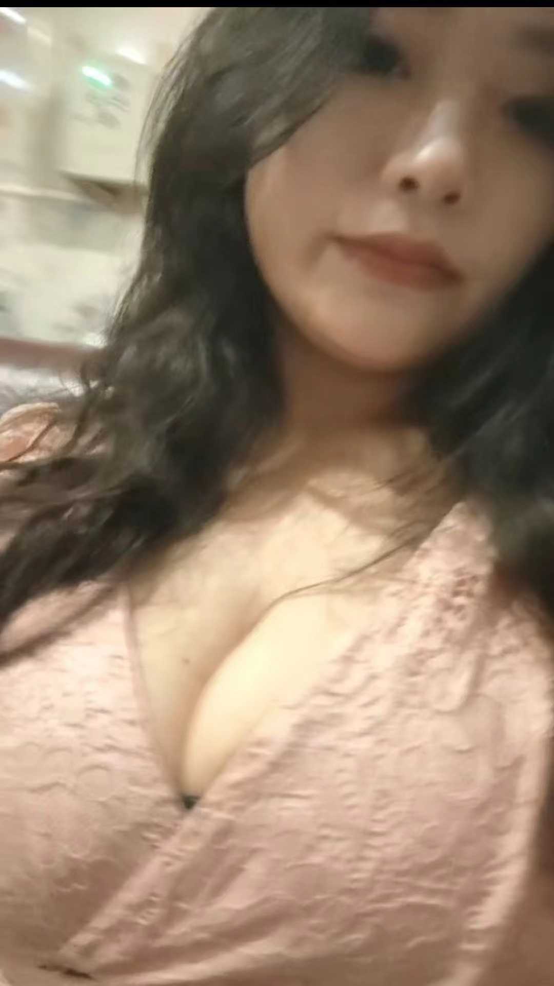 大屯里学妹佳琪