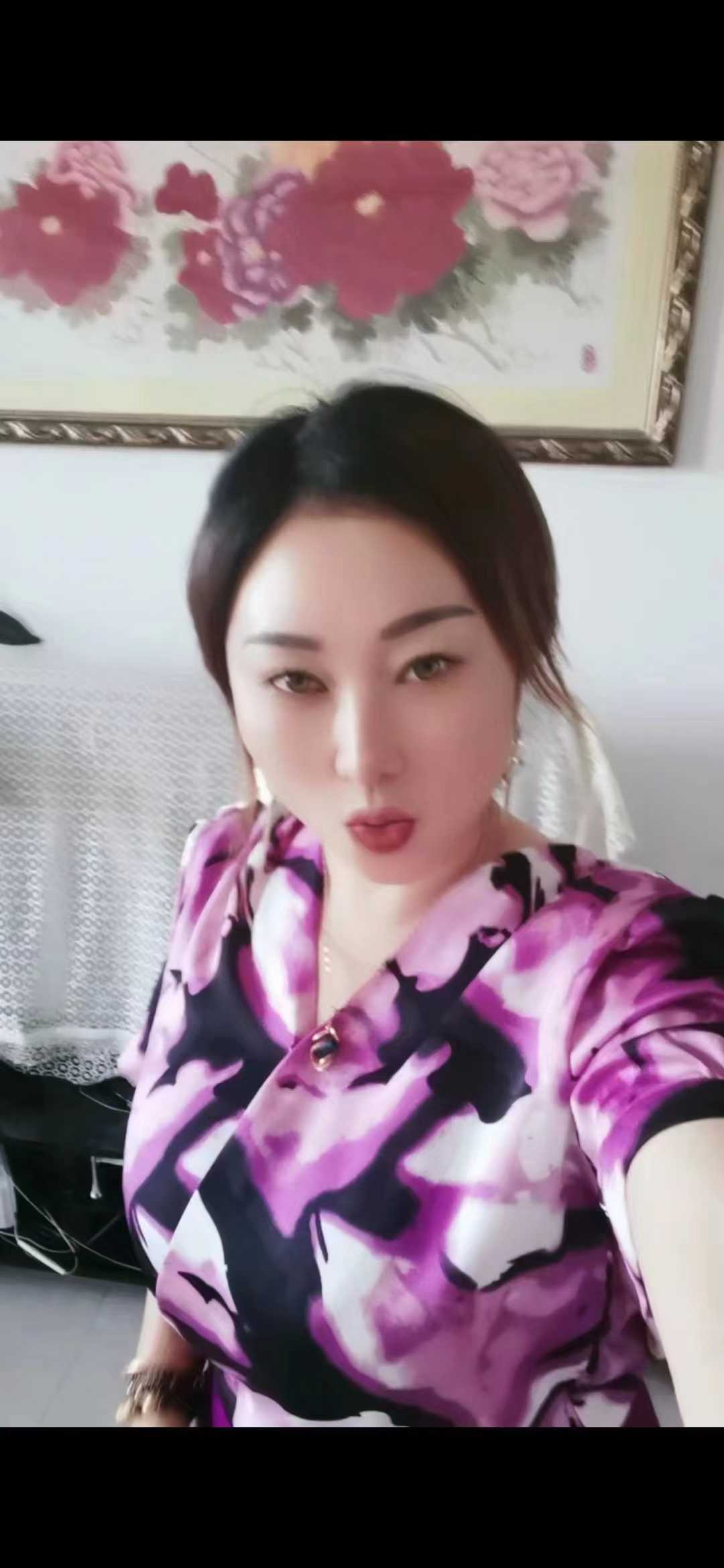 大胸姐姐 各种姿势都能配合