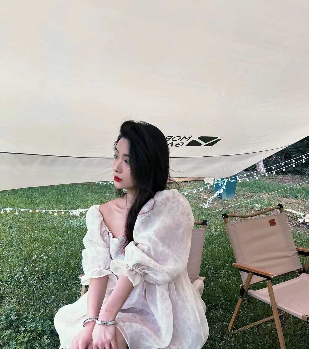 皮肤白貌美如花，叫声好听