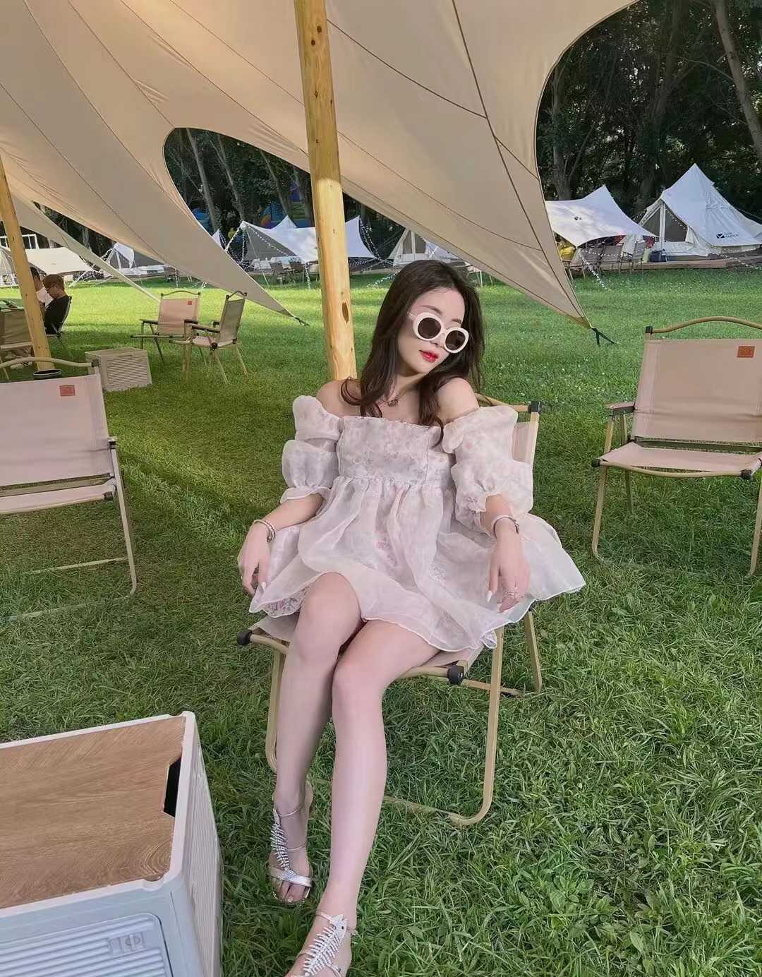 皮肤白貌美如花，叫声好听