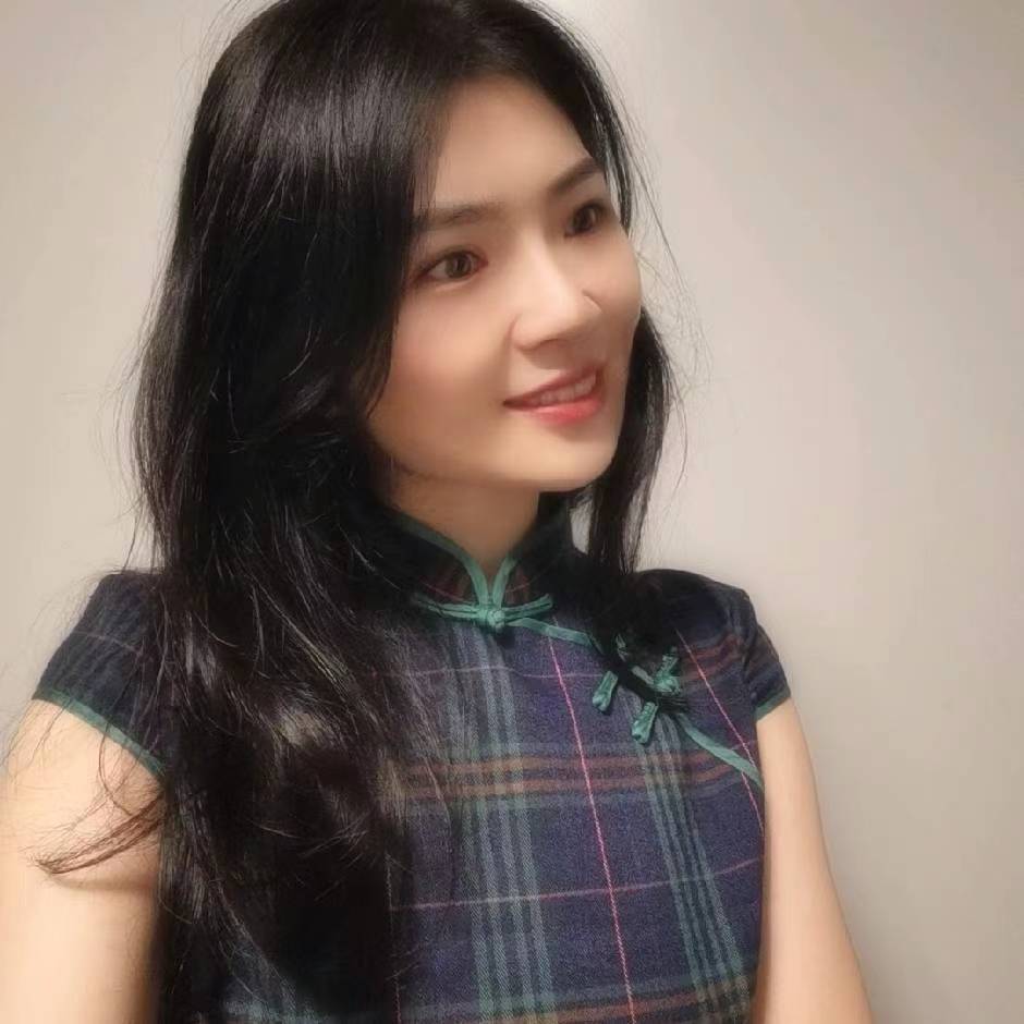 小家碧玉的邻家女孩