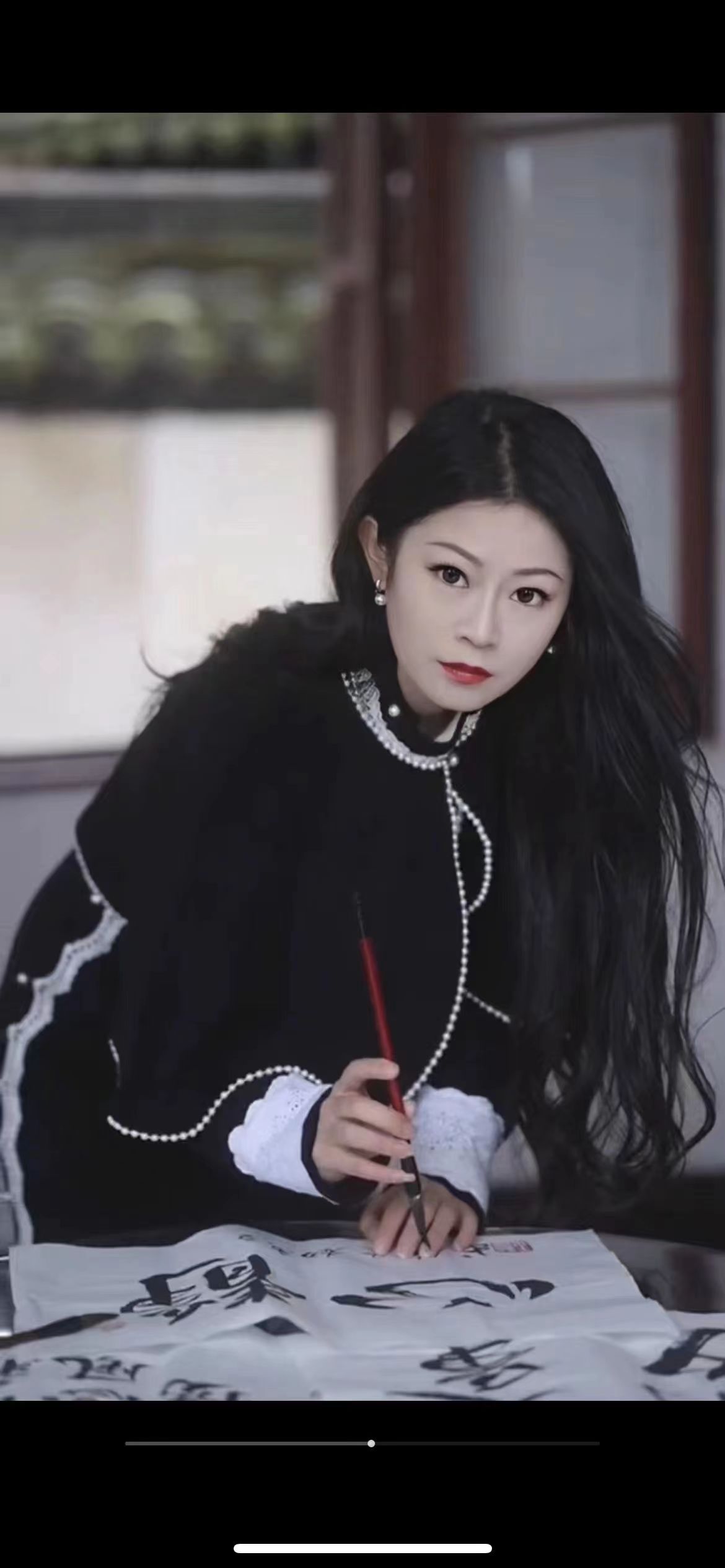 看她屁股在前面扭着就想插