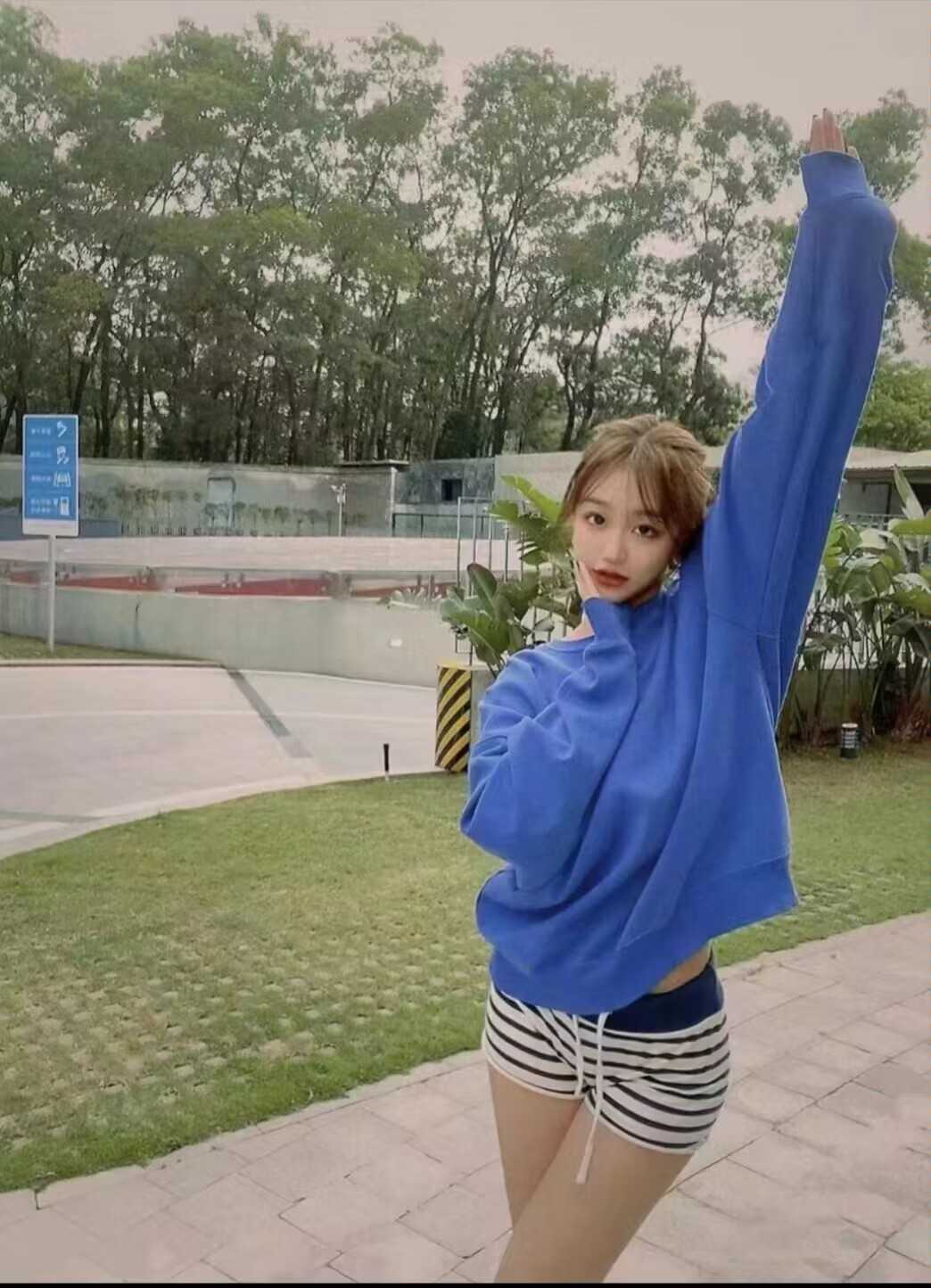 龙华乖巧妹子依依