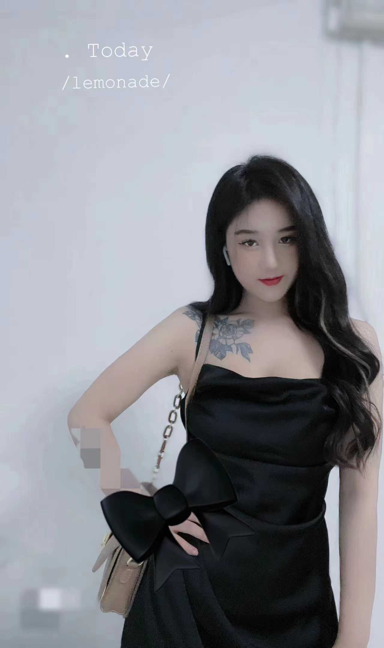 跟她玩很有感觉，制服诱惑