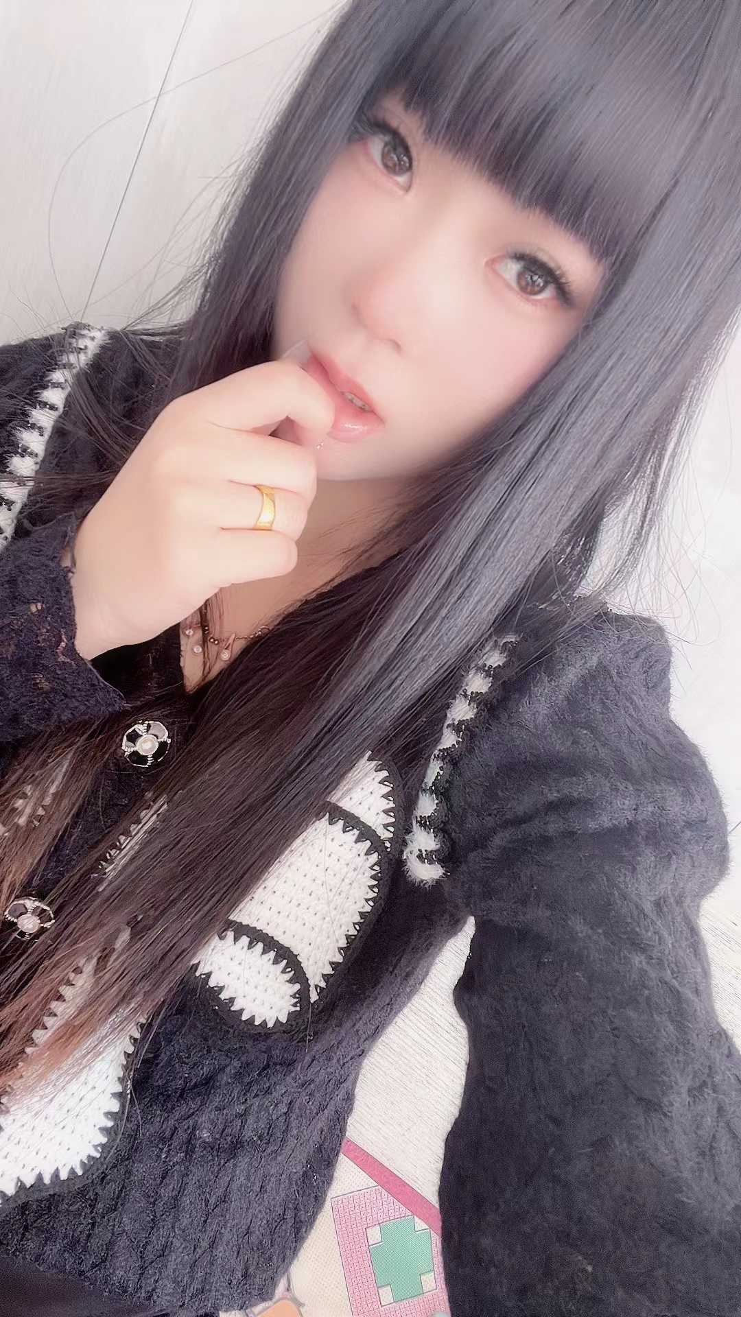 南关小妹人美胸大