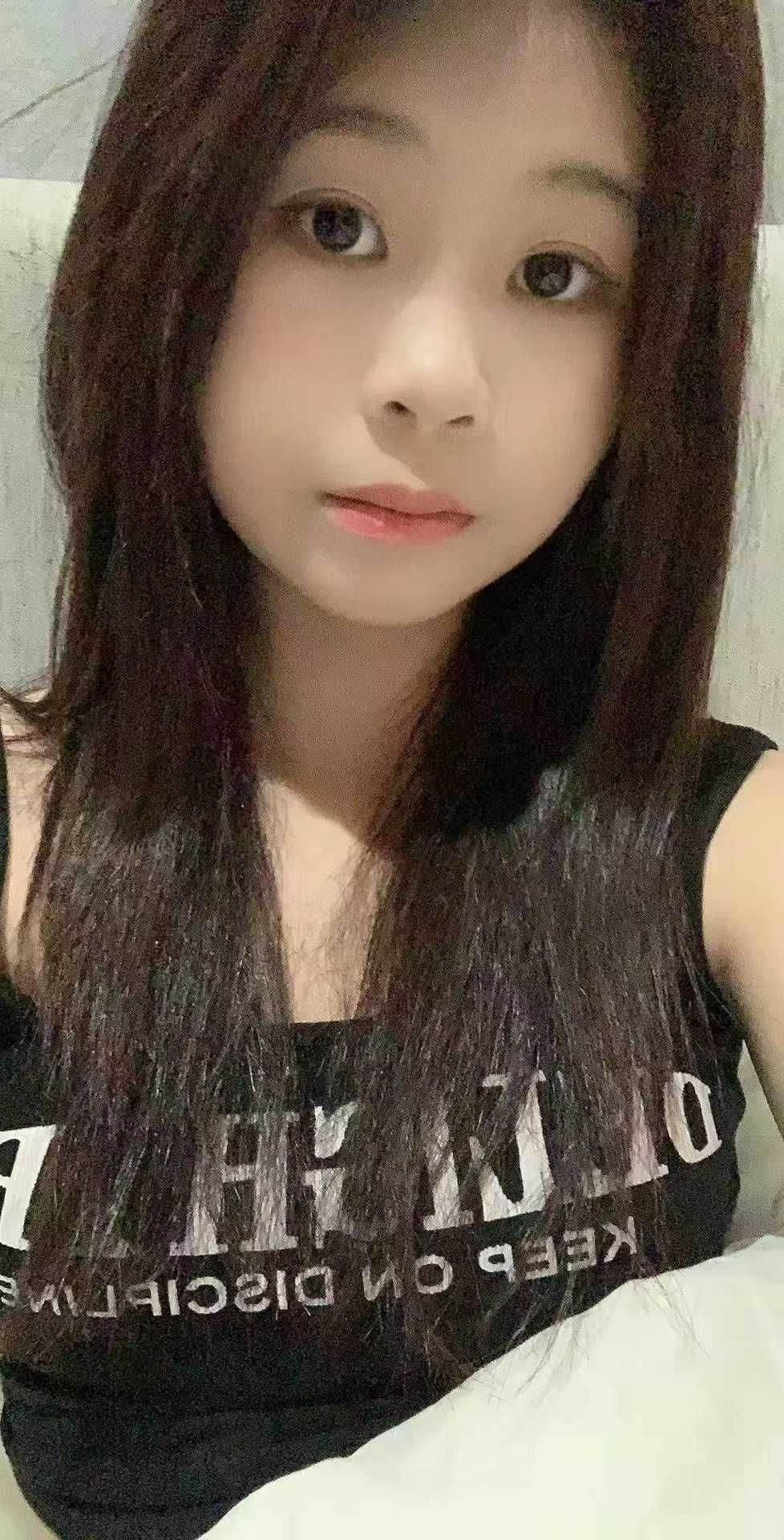 让人流连忘返的小妹妹馨儿