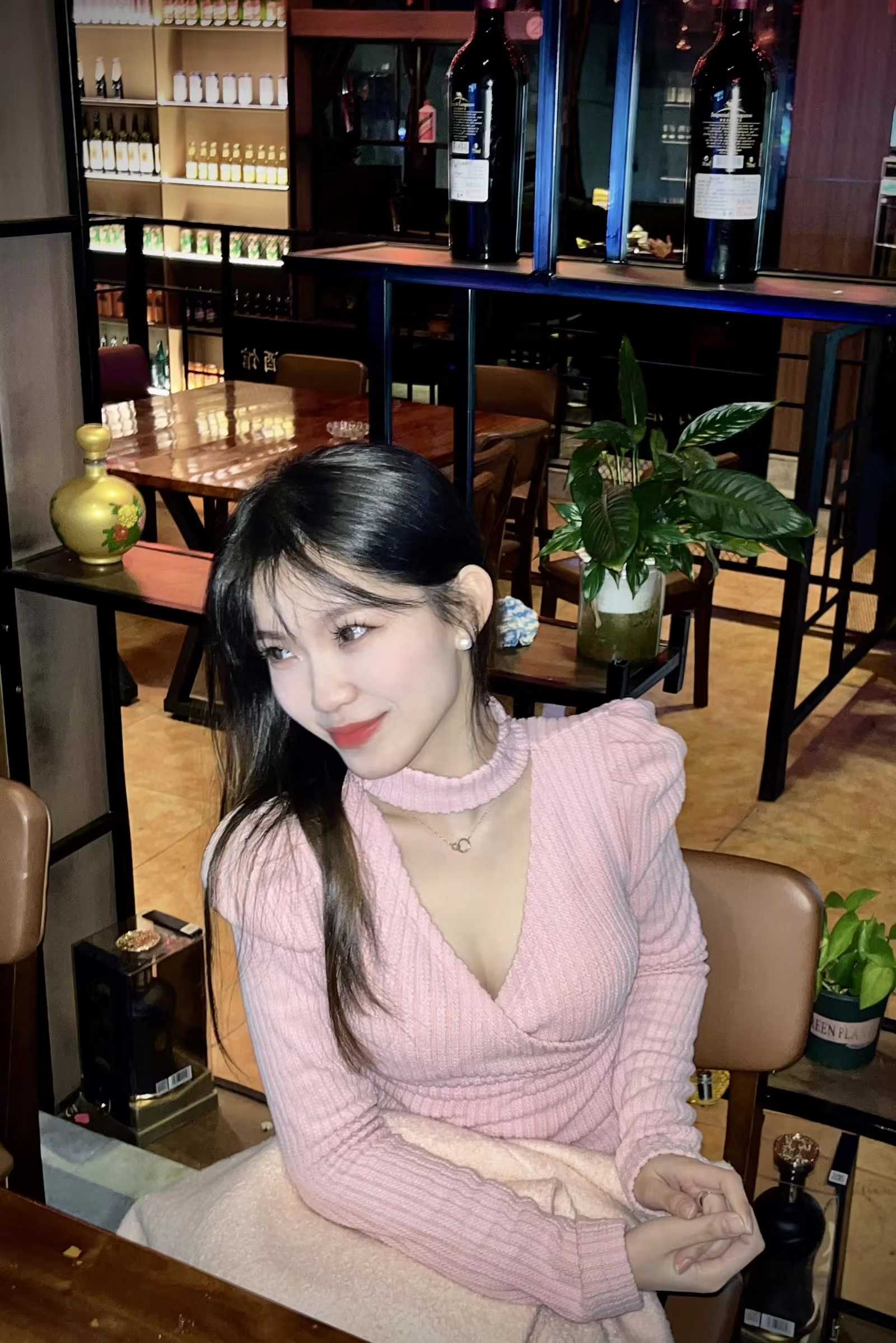 一个字紧，有种情人的感觉