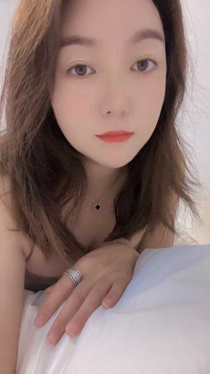 轻熟女给你带来的不一样的感觉