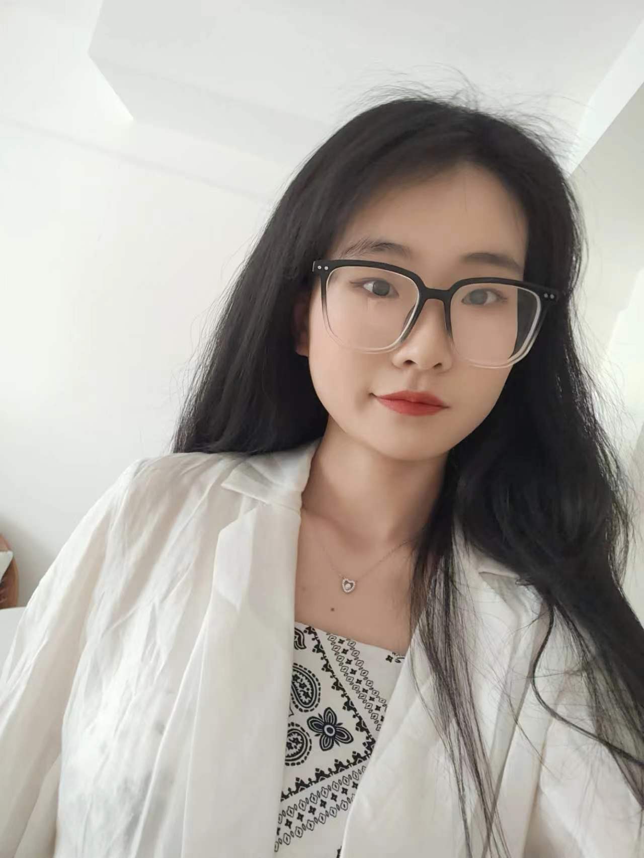 00后小sao货   又小又耐cao