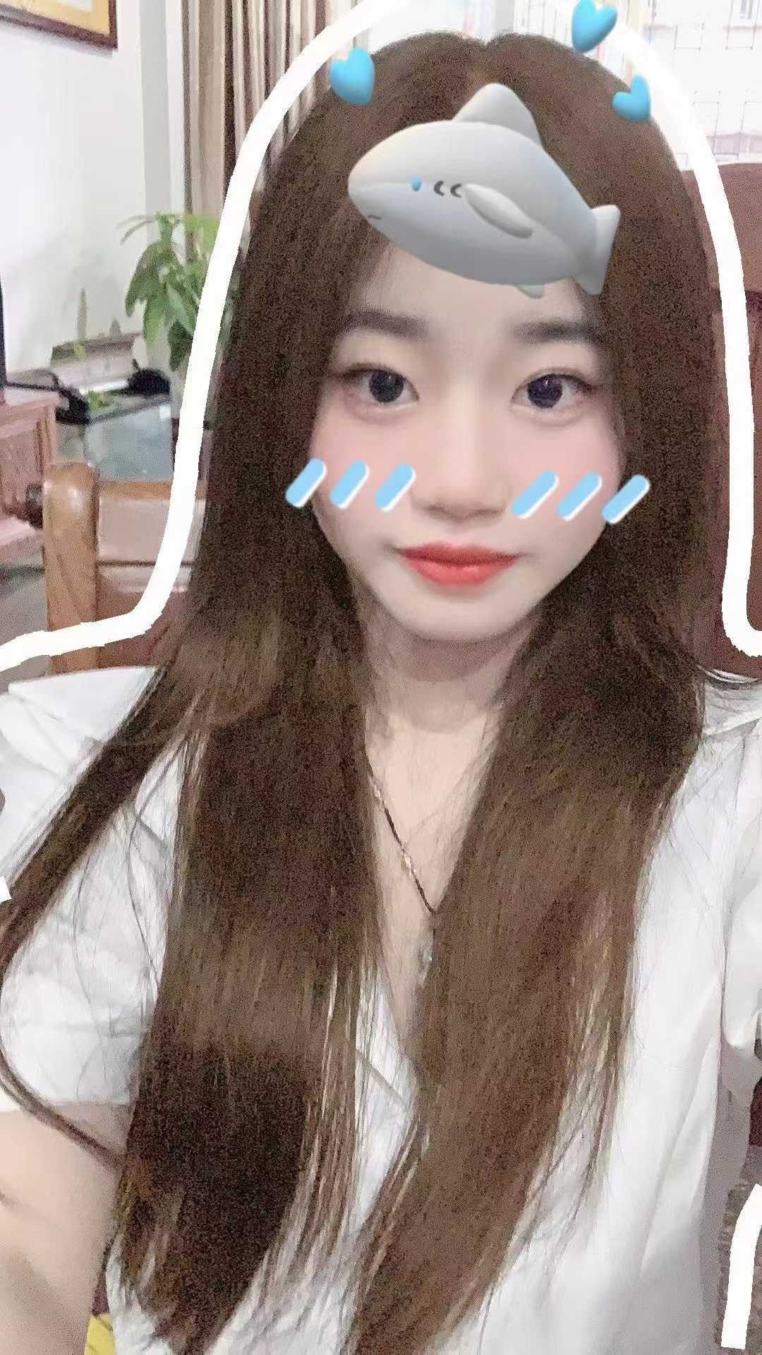 优雅，肤白貌美，大长腿，大力推荐