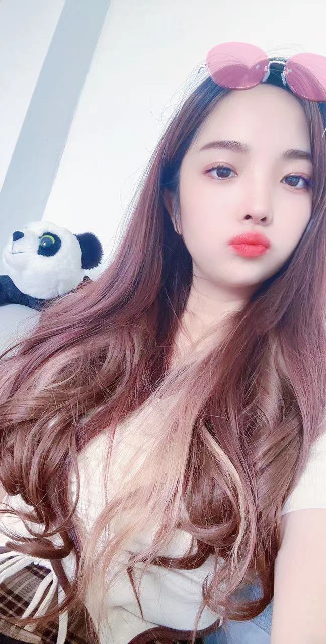 年轻妹子身材很棒