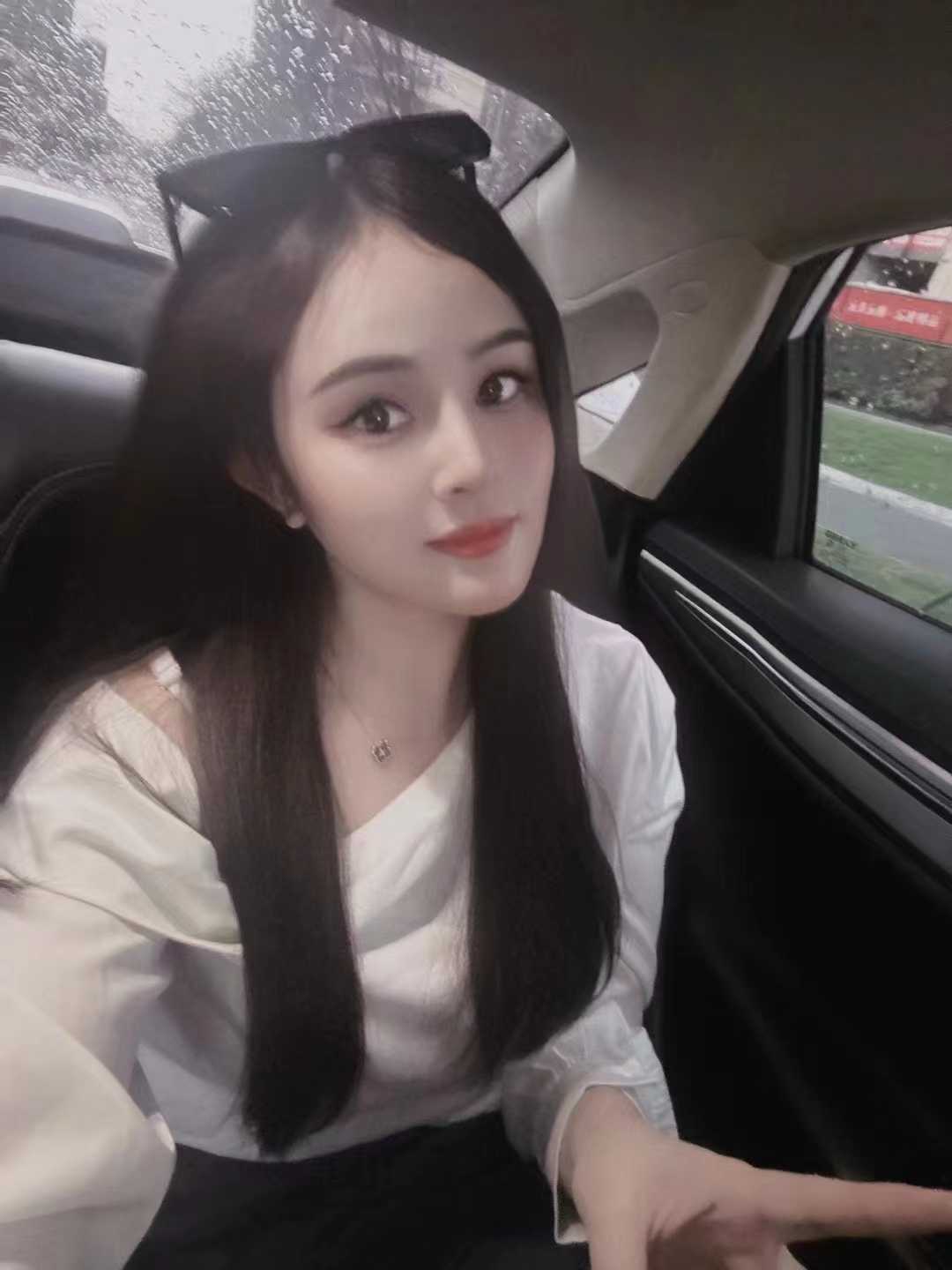 长发发超赞女孩