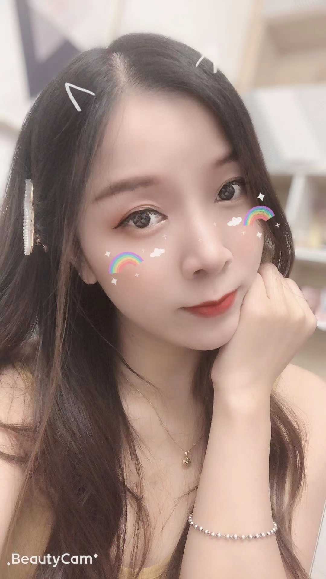 性价比超高的小姐姐