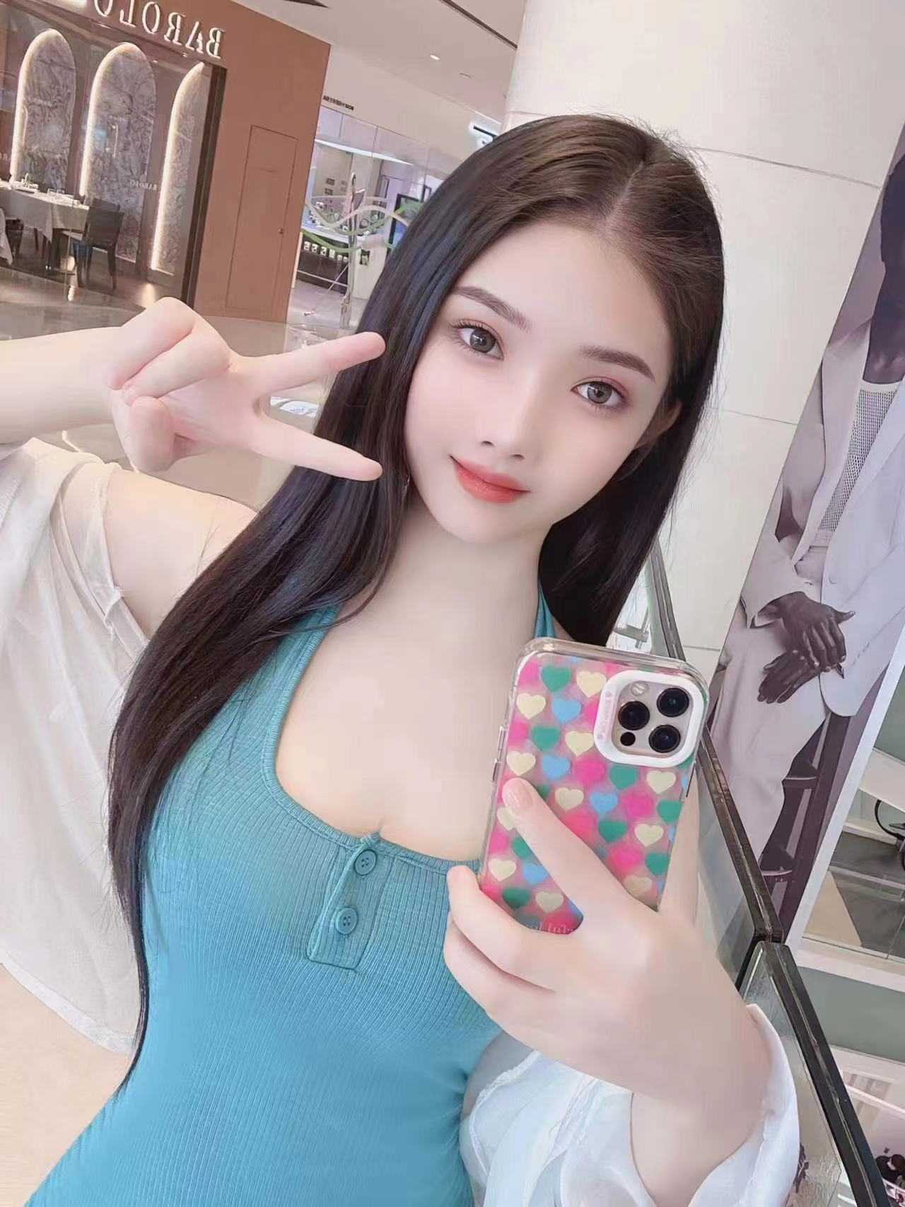 身体柔软，很会夹