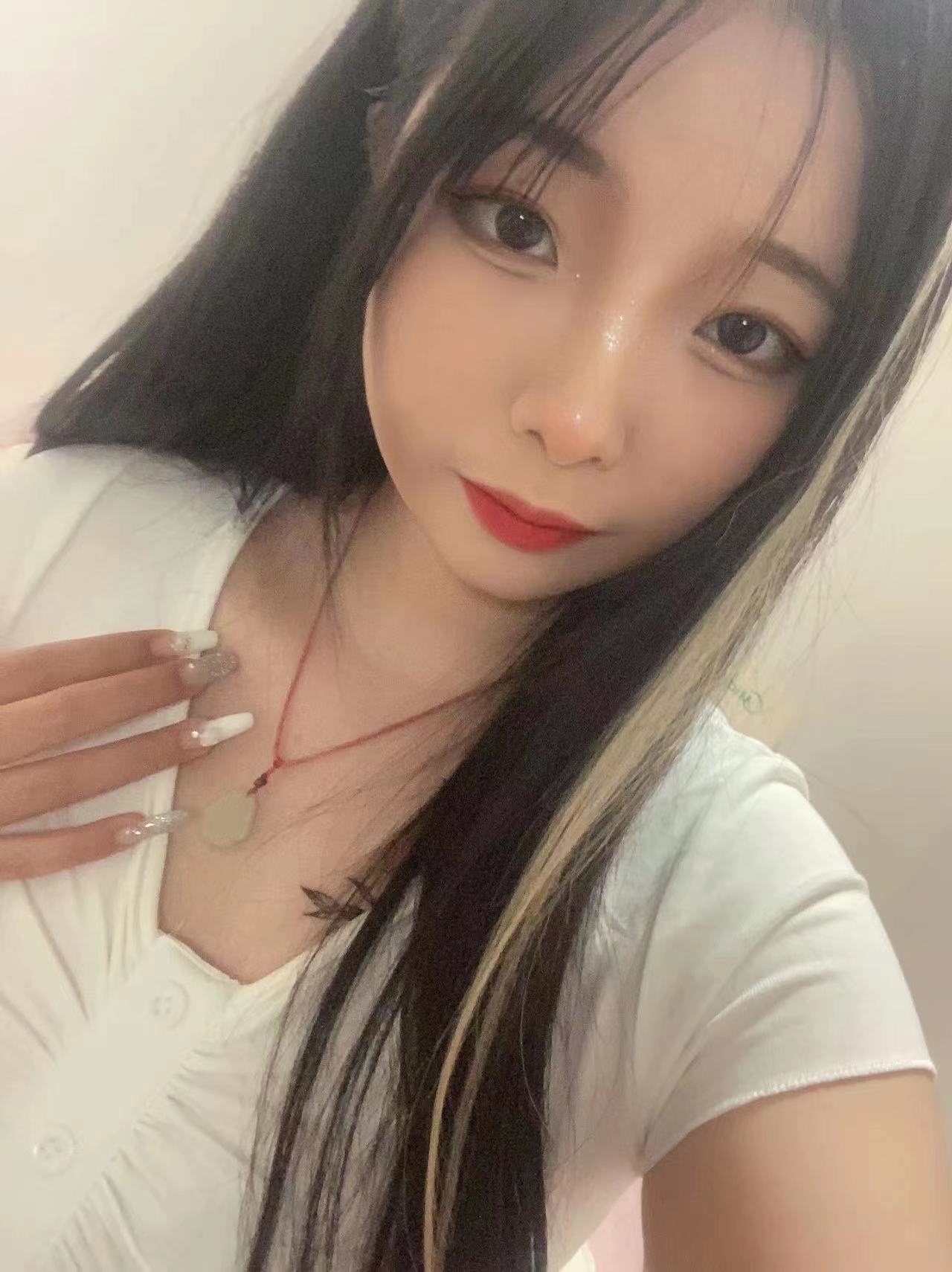 年轻粉嫩的小妹