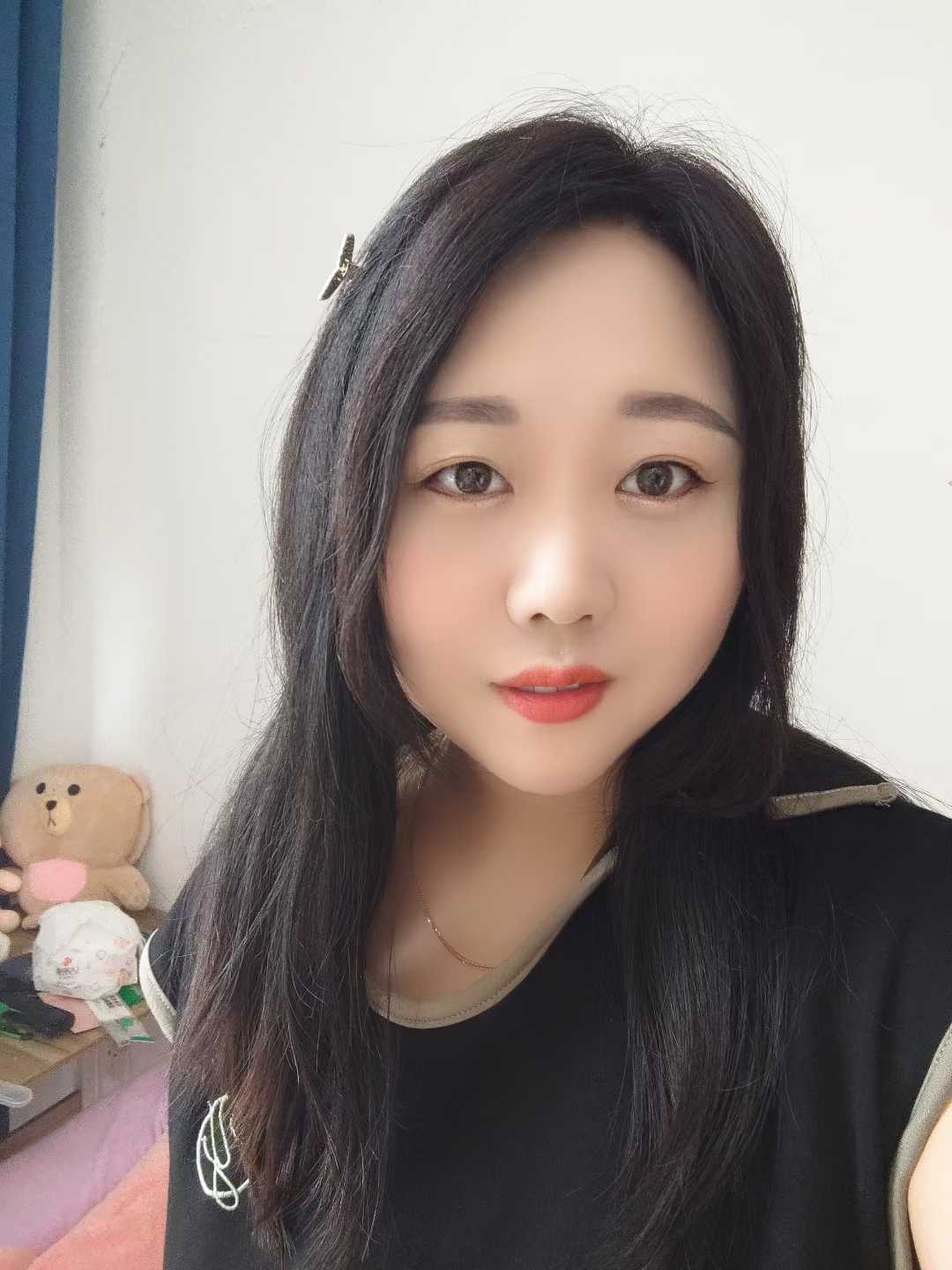 丰满大胸微胖妹子