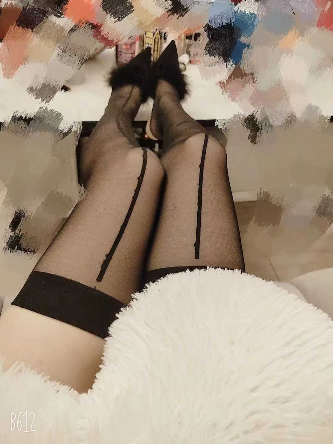 性感美腿的小姐姐