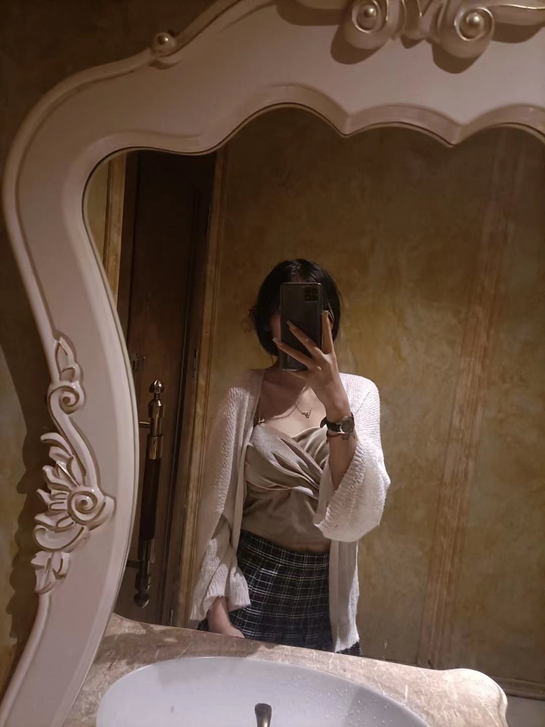 超级给力的小姐姐