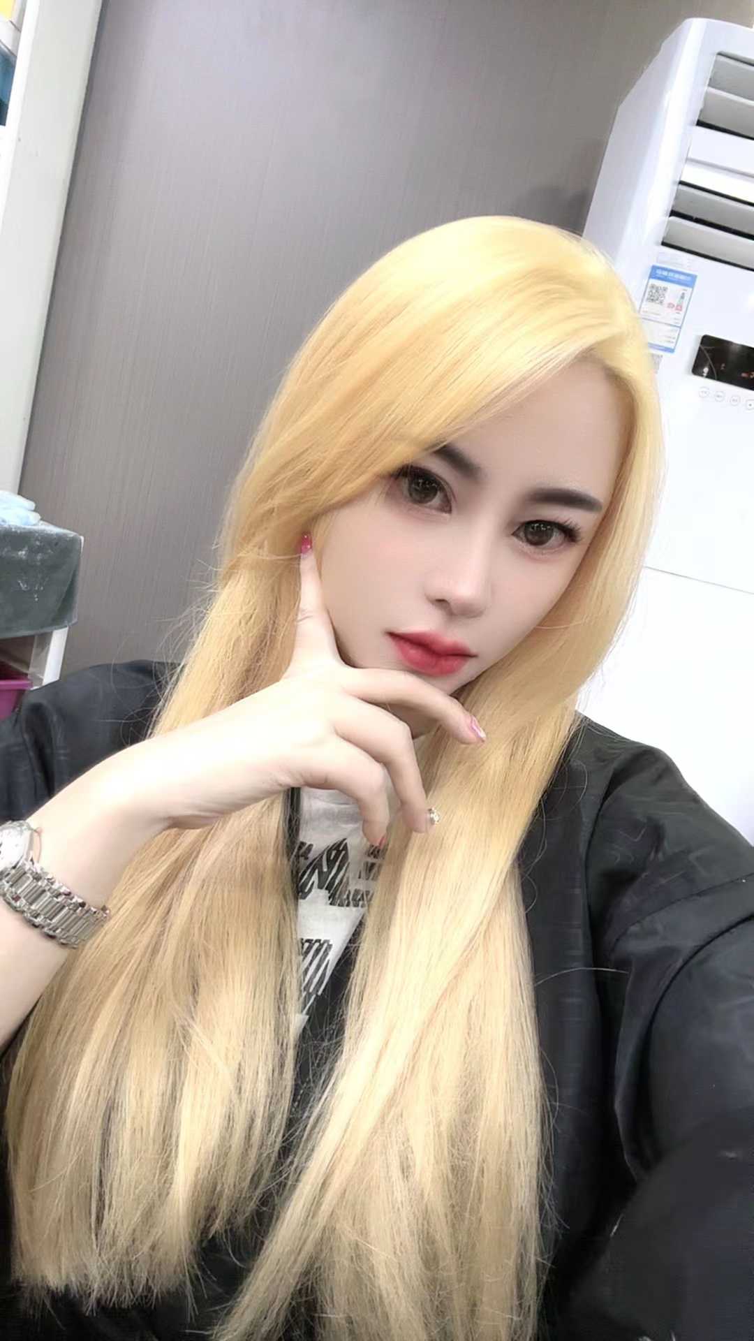 性感热情欲女金毛狮王