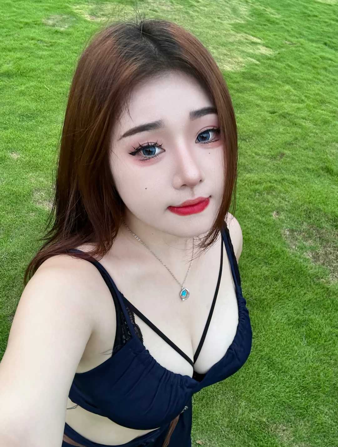 丰满多水的妹子