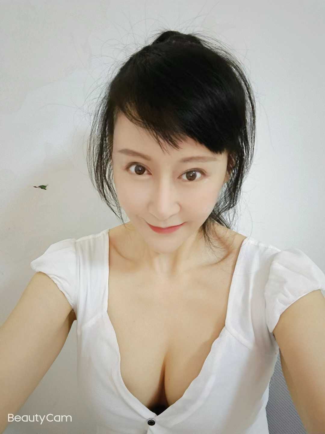 妩媚妖娆的技术少妇