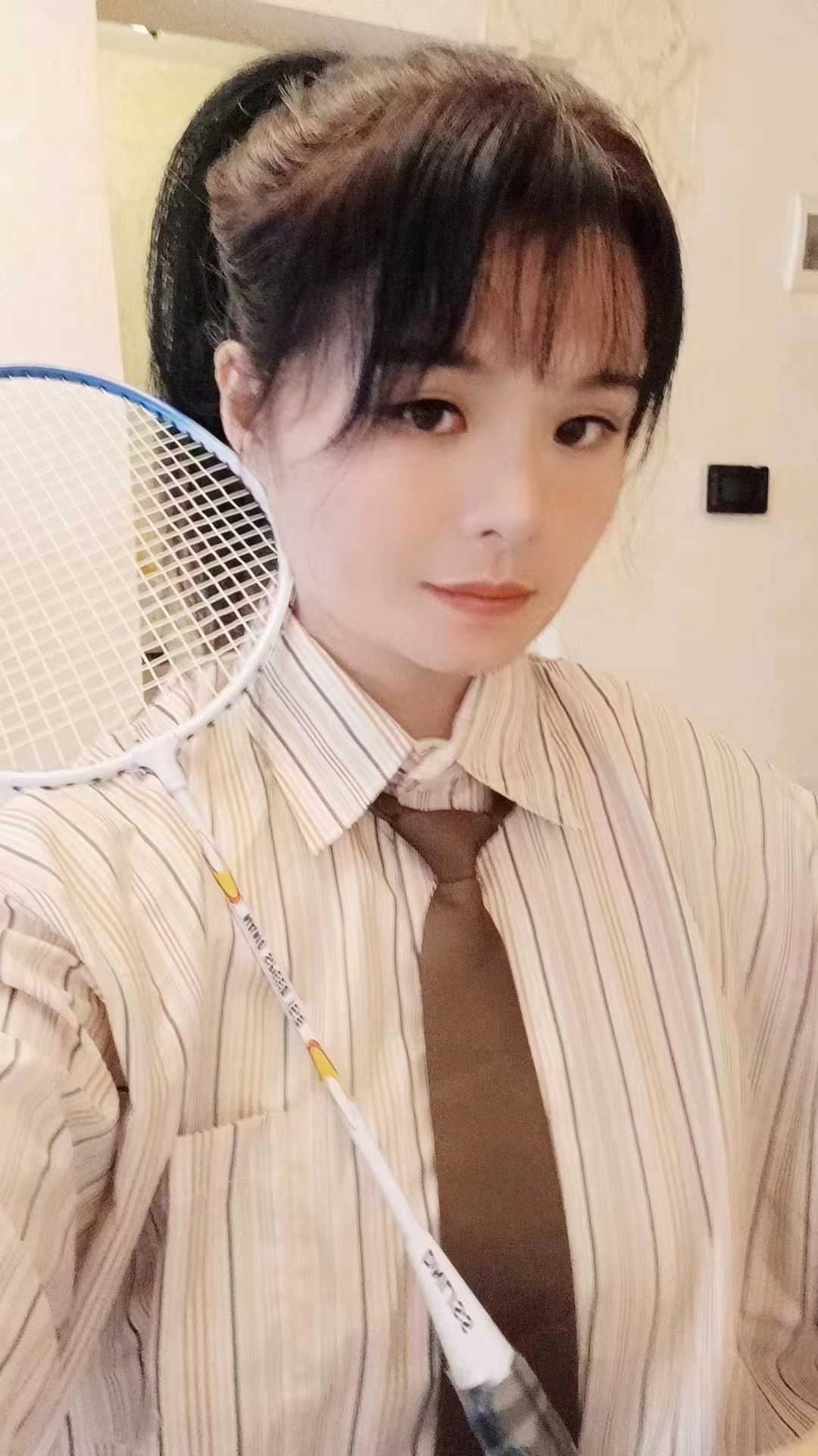 她很配合姿势随便换