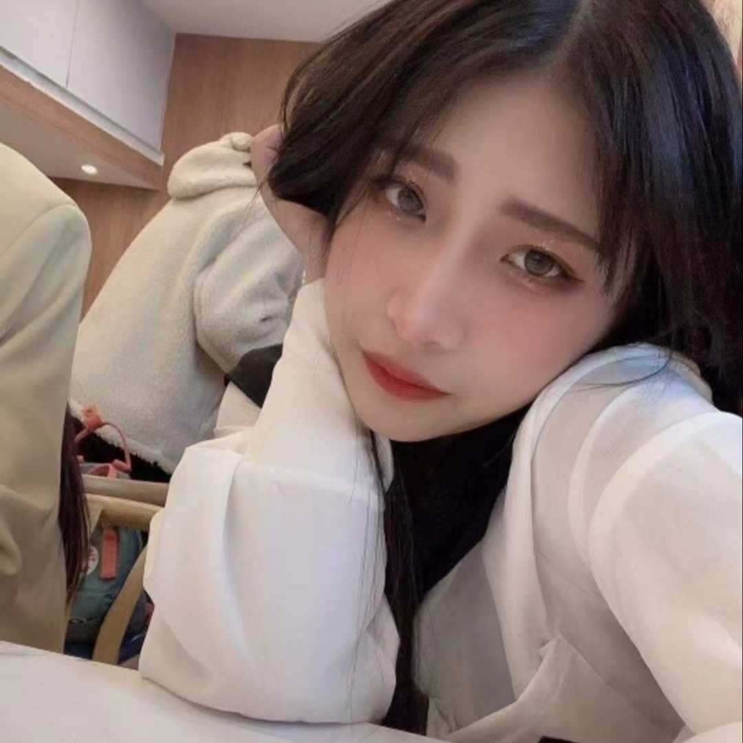 妹子身材绝了，抱着很有感觉