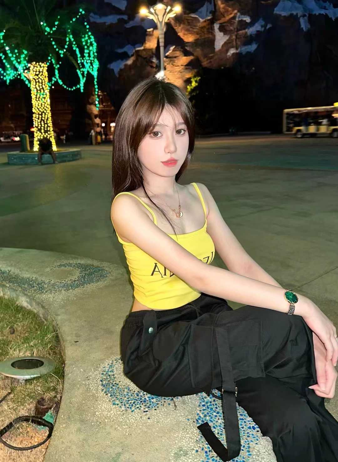 很是配合，各种姿势拿捏