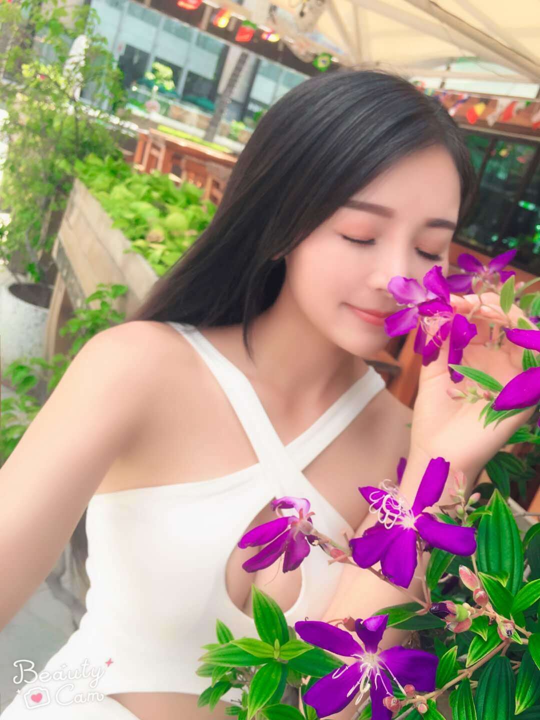 新约的妹子，KH非常好