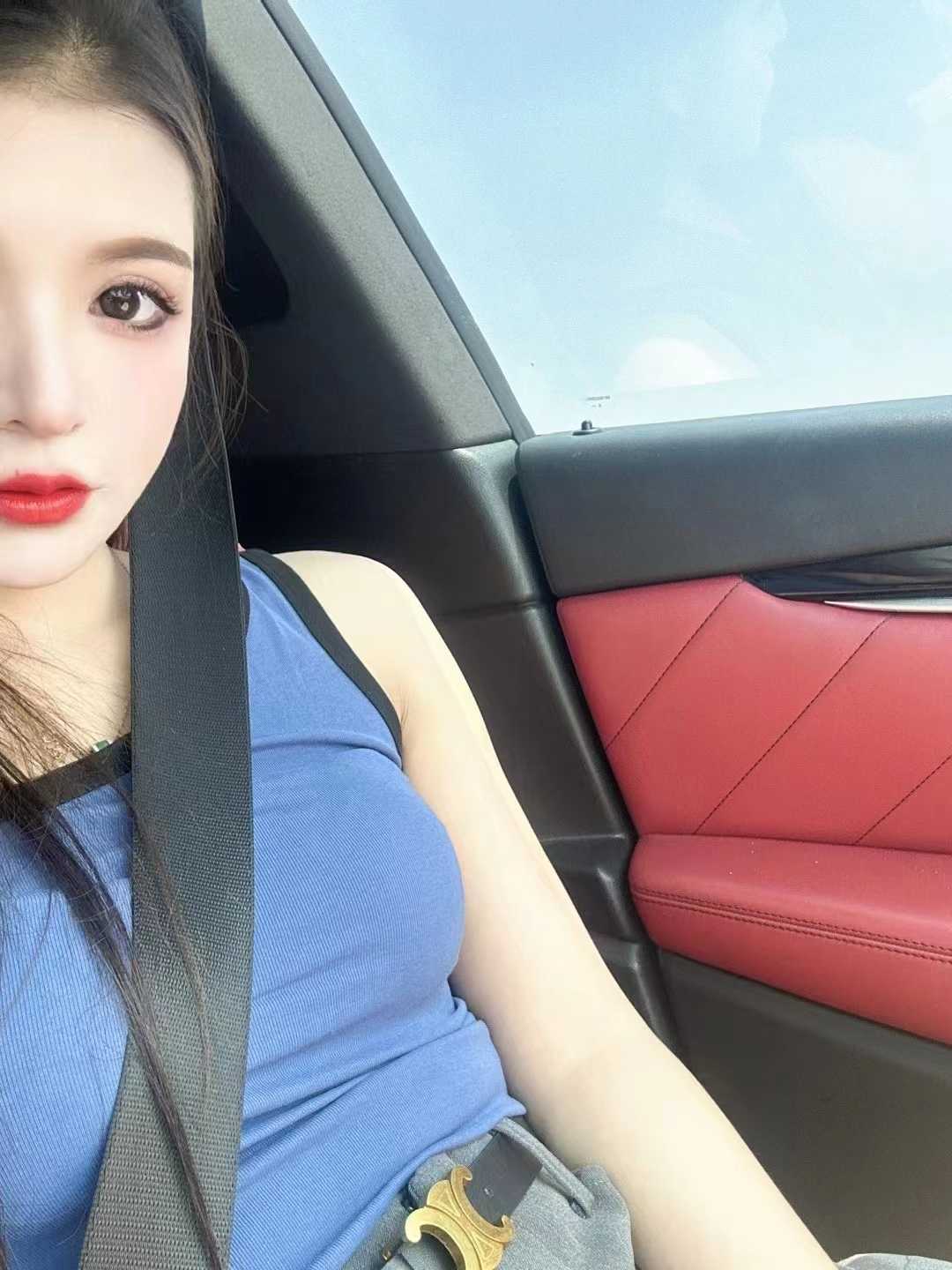 绝对的性感尤物